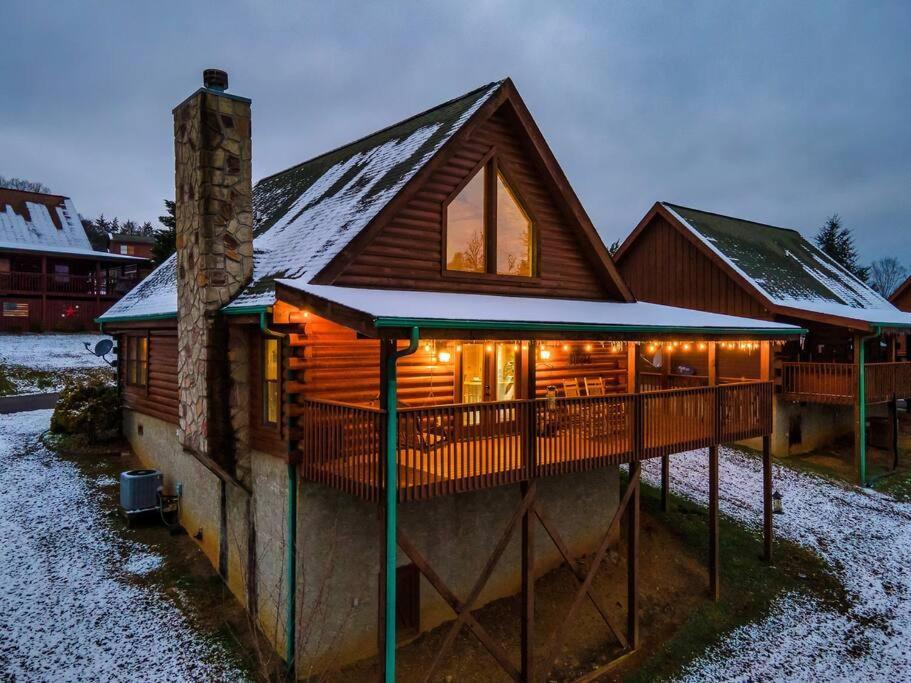 Cabin With New Hot Tub, Near Dollywood .2Bd.2Ba.Sleeps6.Bbq Sevierville Eksteriør bilde