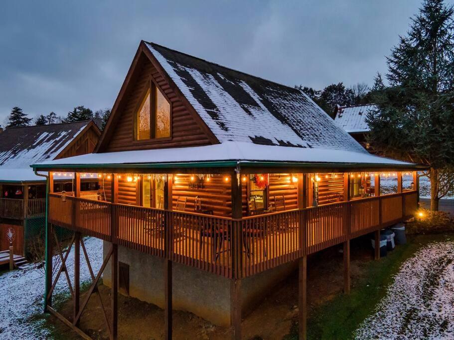Cabin With New Hot Tub, Near Dollywood .2Bd.2Ba.Sleeps6.Bbq Sevierville Eksteriør bilde